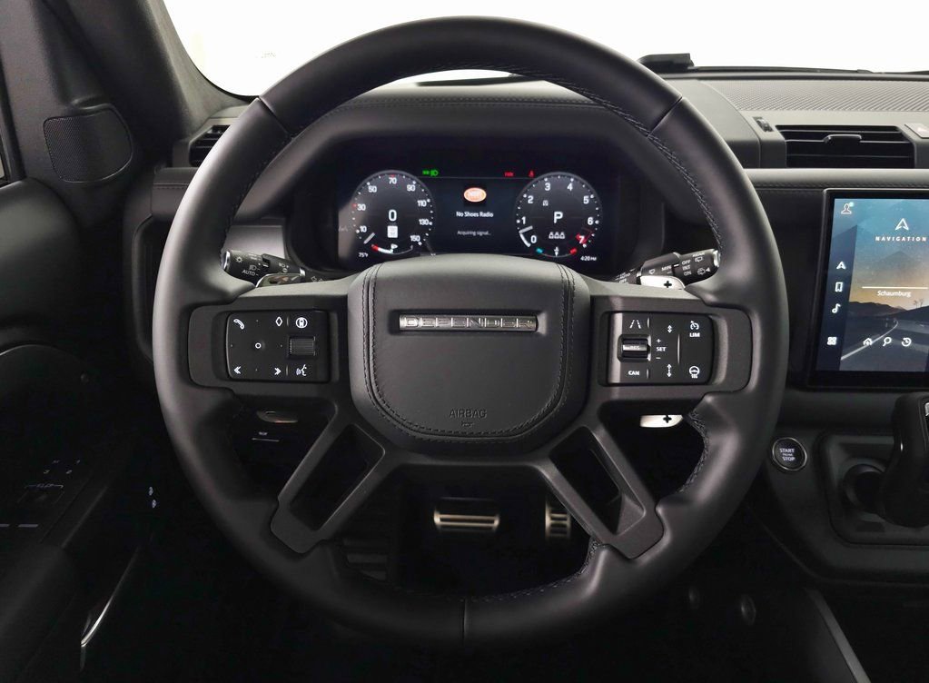 Used 2025 Land Rover Defender 90 V8 AWD/4WD image 22