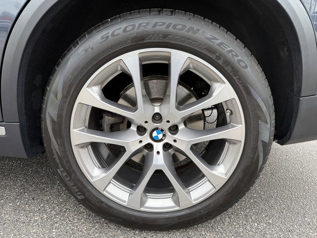 Certified 2022 BMW X5 xDrive40i image 16