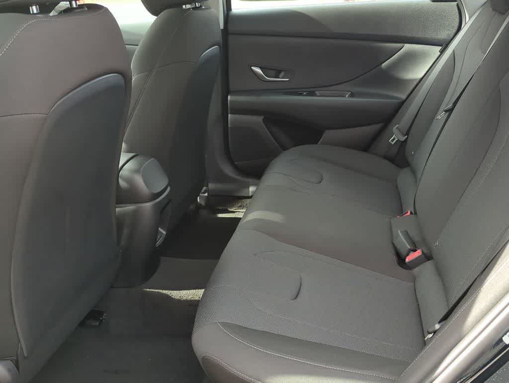 New 2026 Hyundai Elantra SE FWD image 20