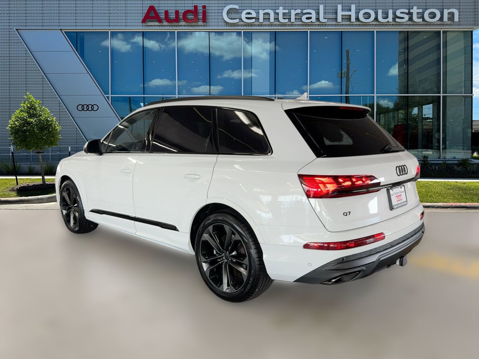 New 2026 Audi Q7 3.0T Prestige image 3