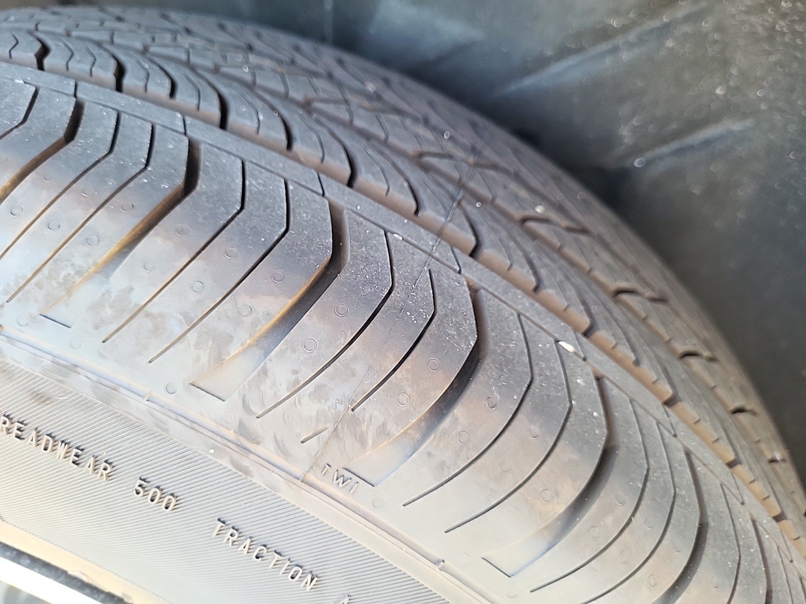 Used 2023 Buick Envision Essence FWD image 25