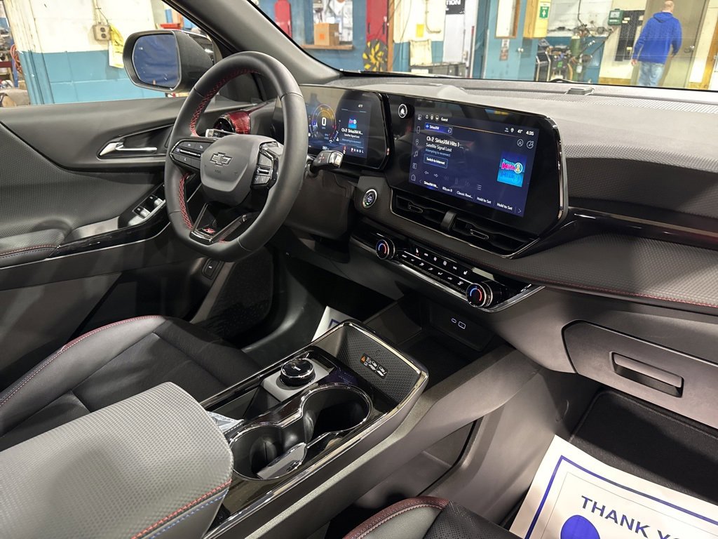 New 2025 Chevrolet Equinox RS image 35