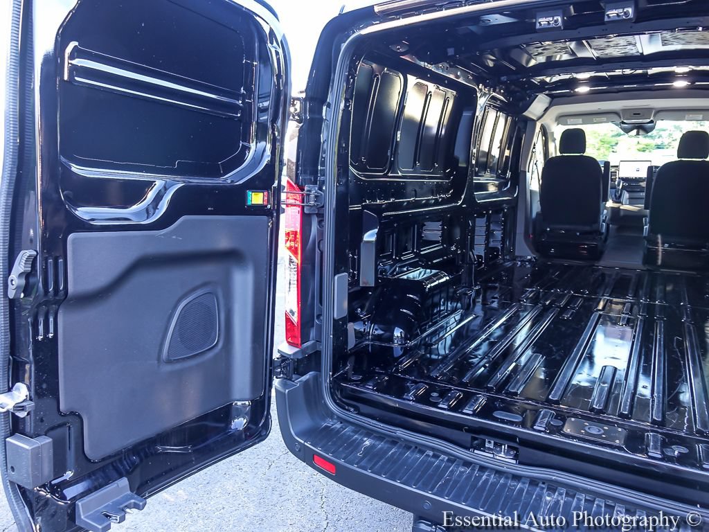 Used 2026 Ford Transit 350 148 Low Roof AWD image 18