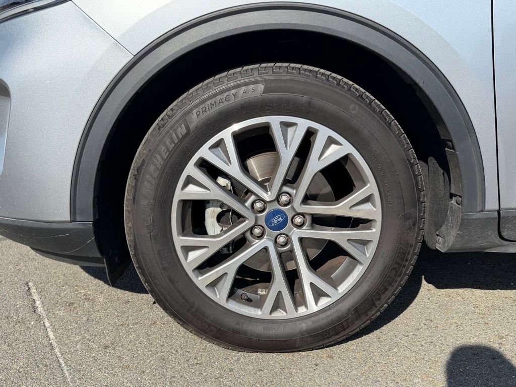 Used 2022 Ford Escape SEL image 11