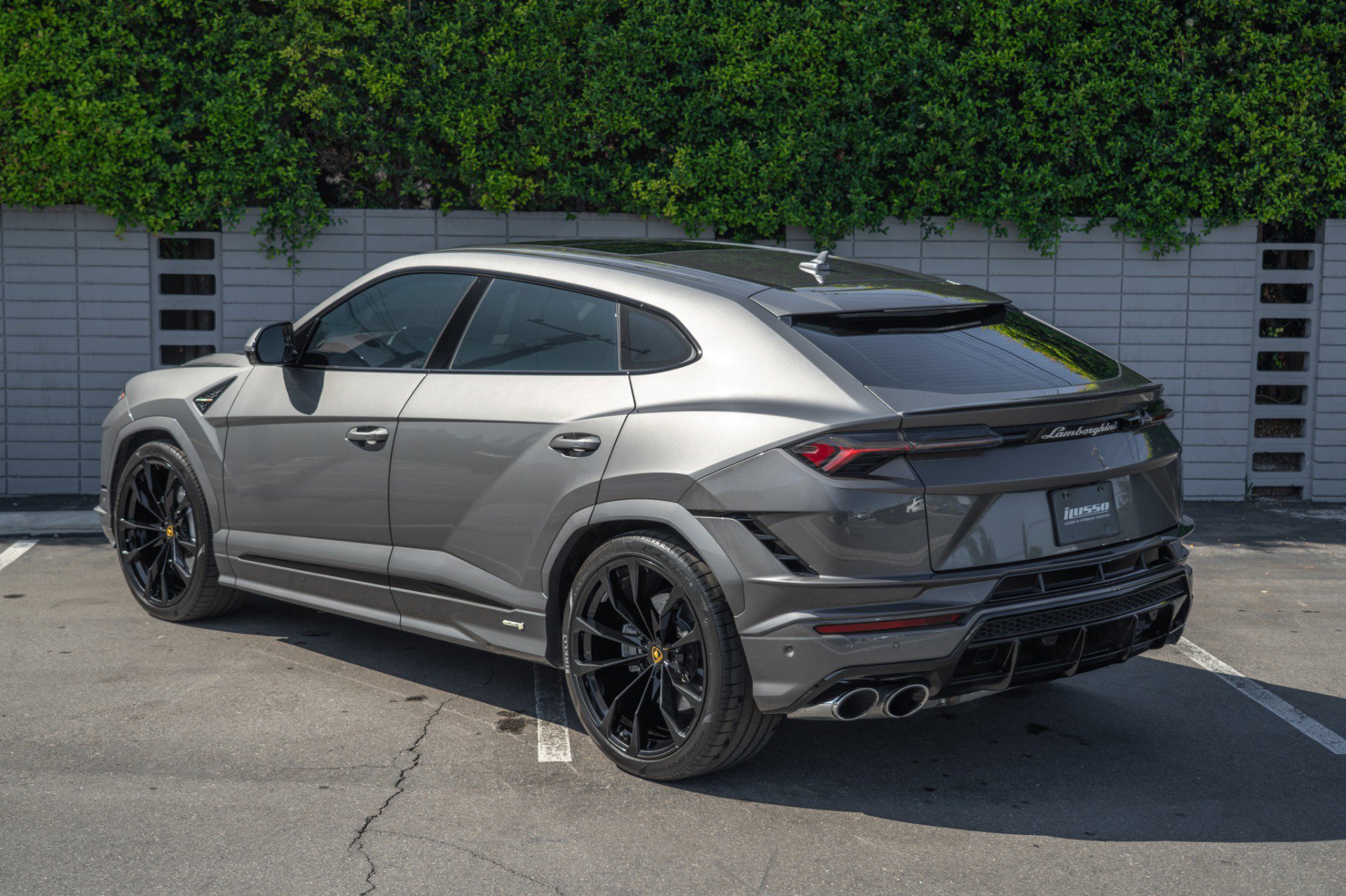 Used 2024 Lamborghini Urus S image 3