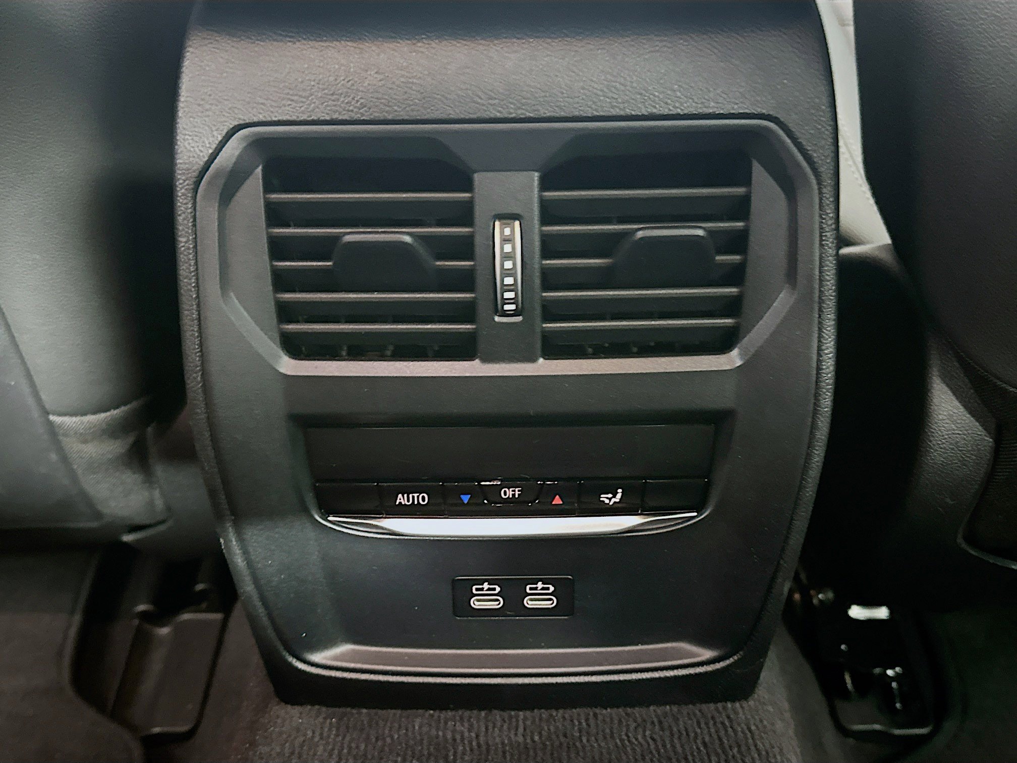 Used 2025 BMW i4 eDrive40 image 29