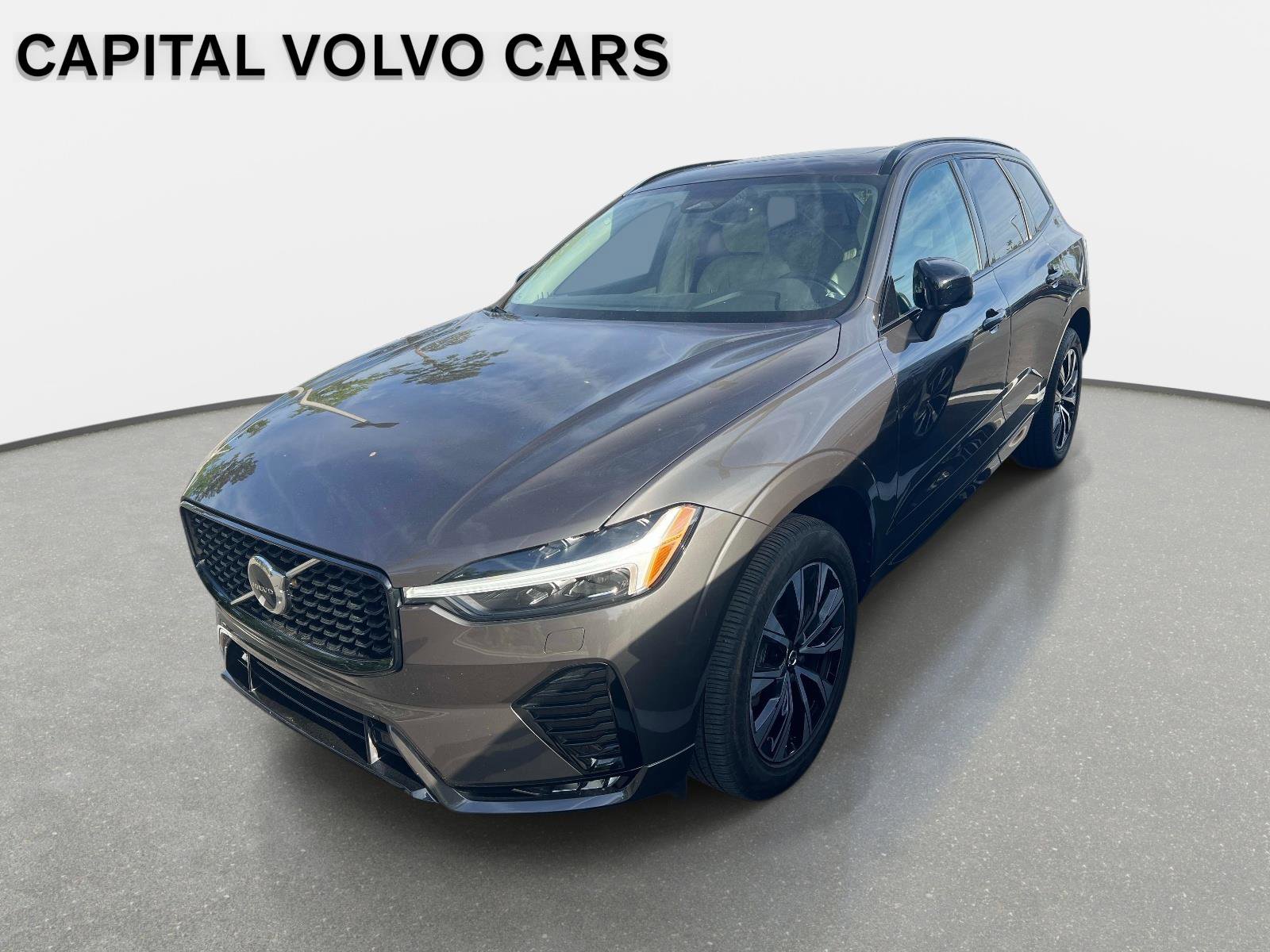 Used 2024 Volvo XC60 B5 Core w/ Protection Package Premier image 1