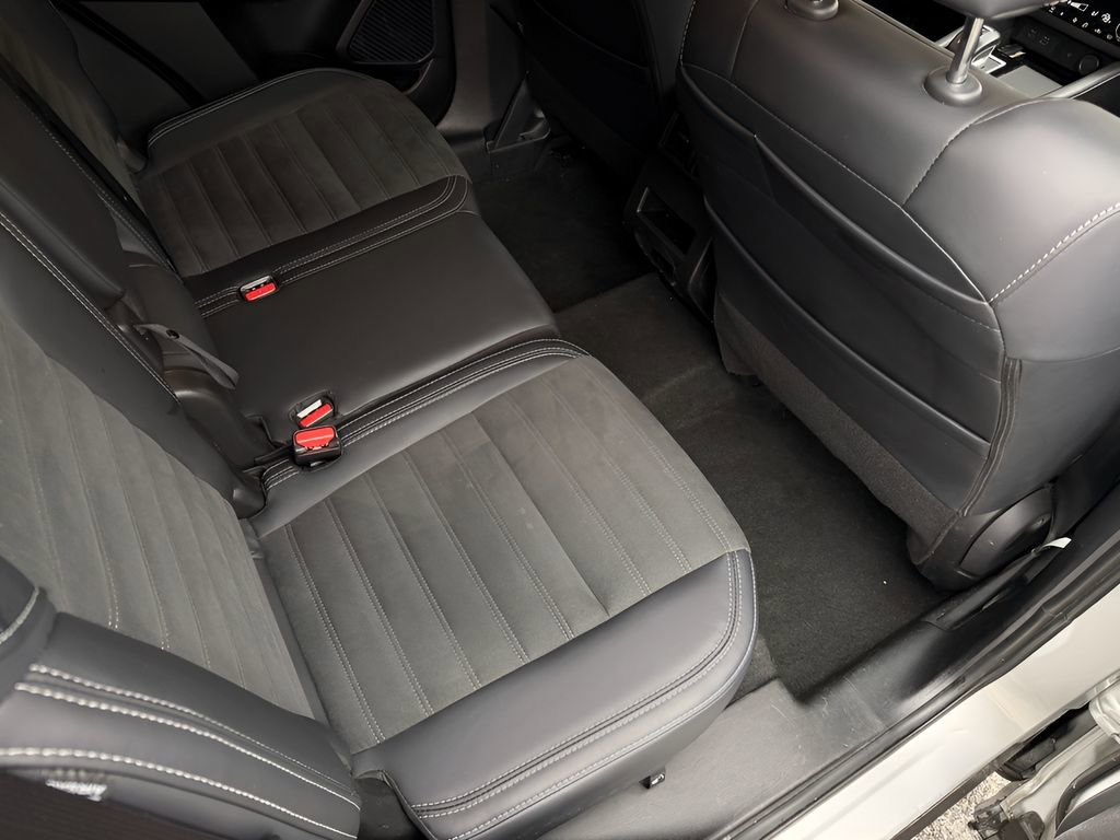 Used 2024 Mitsubishi Outlander SE image 24