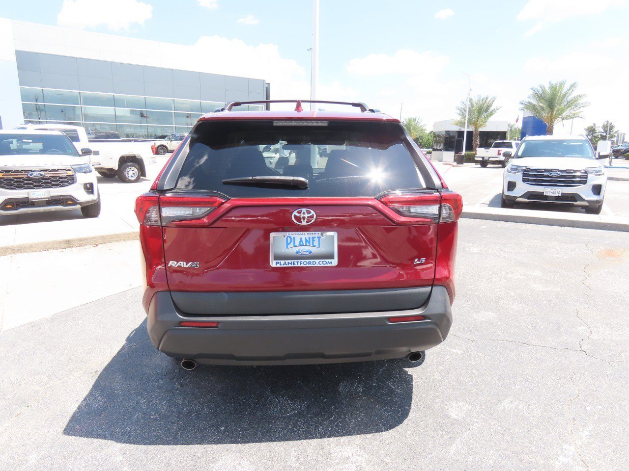 Used 2020 Toyota RAV4 LE FWD image 13