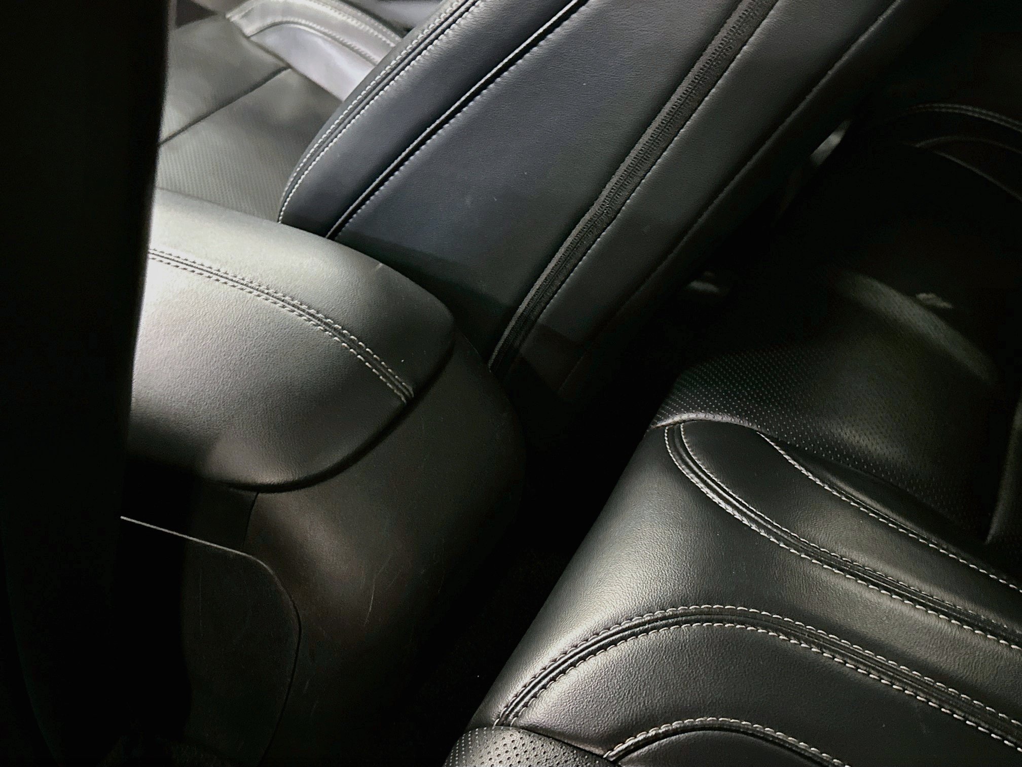 Used 2024 Ford Mustang Premium RWD image 27
