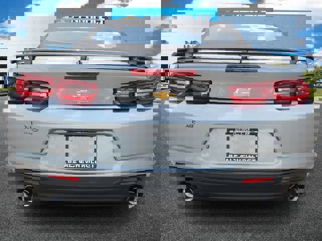 Used 2024 Chevrolet Camaro LT image 4