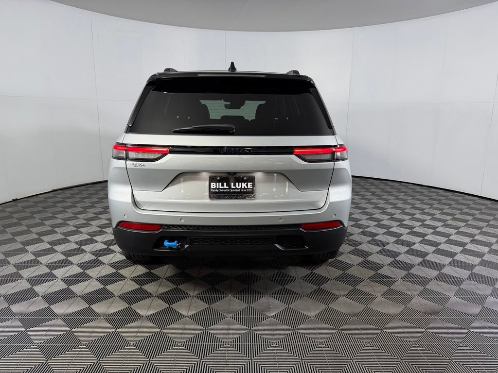 Used 2023 Jeep Grand Cherokee Trailhawk AWD/4WD image 9
