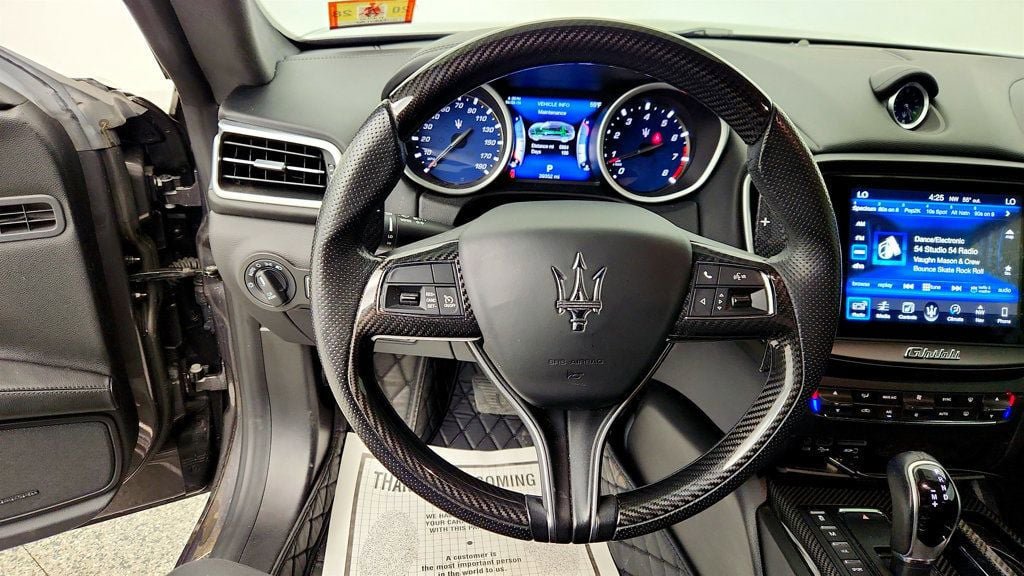 Used 2017 Maserati Ghibli RWD image 13