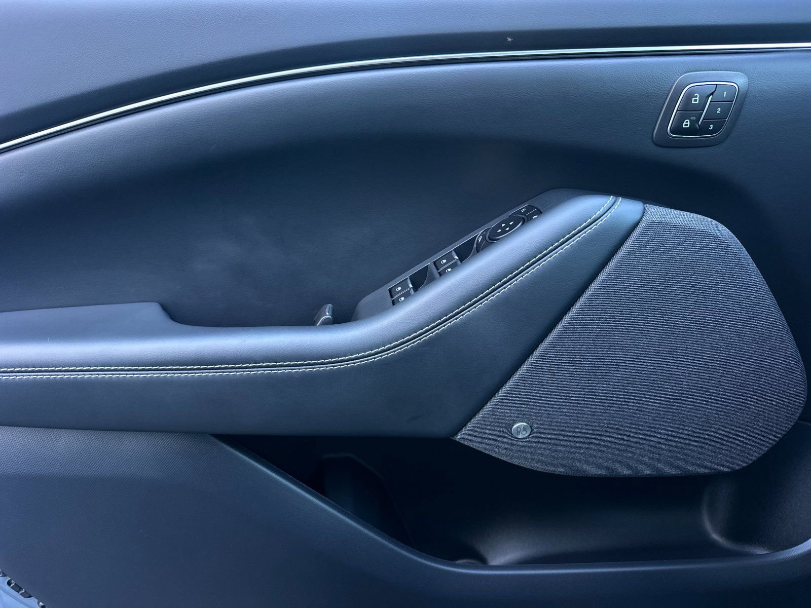 Used 2024 Ford Mustang Mach-E Premium image 11