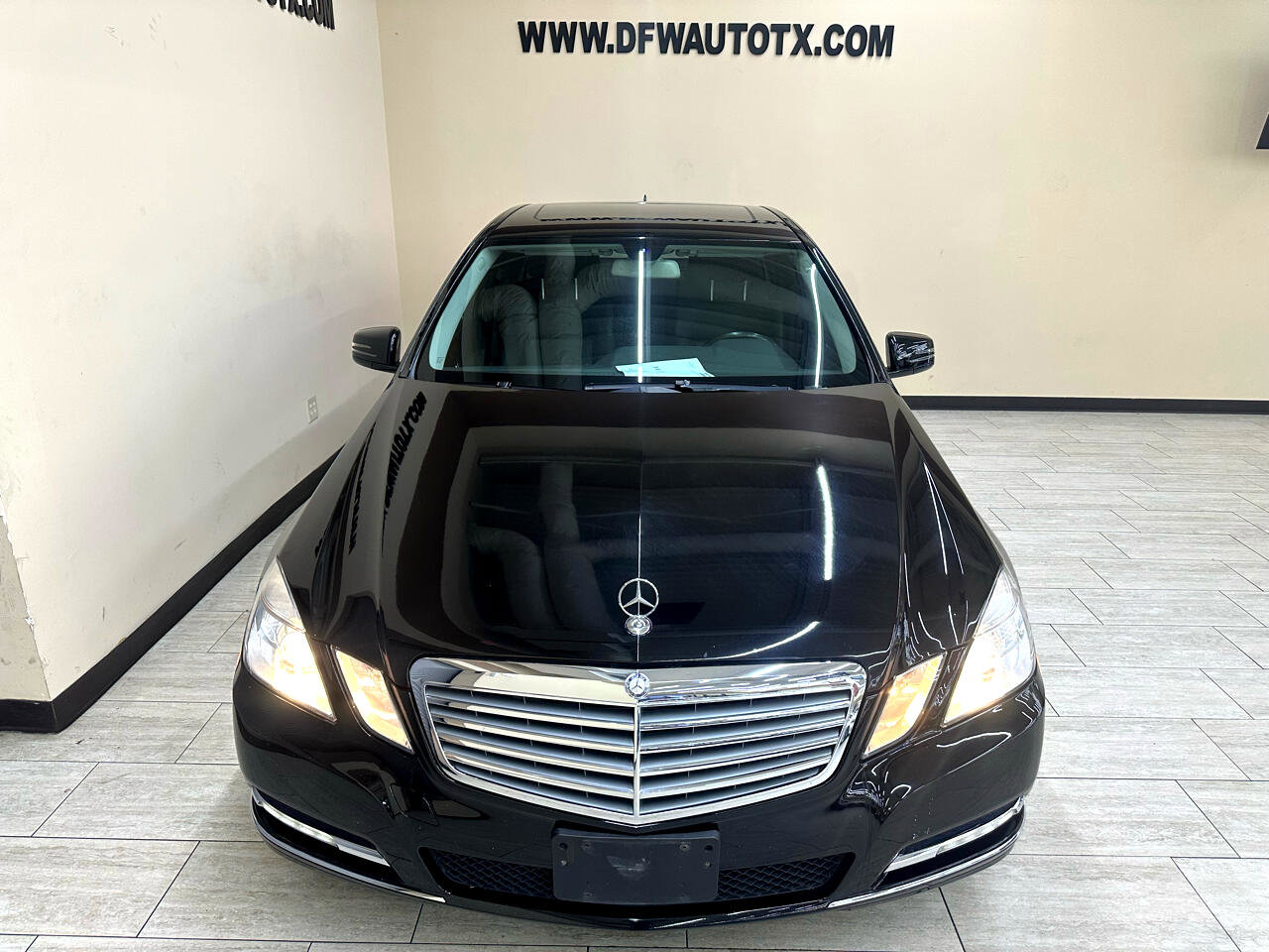 Used 2013 Mercedes-Benz E 350 BlueTEC Sedan image 4