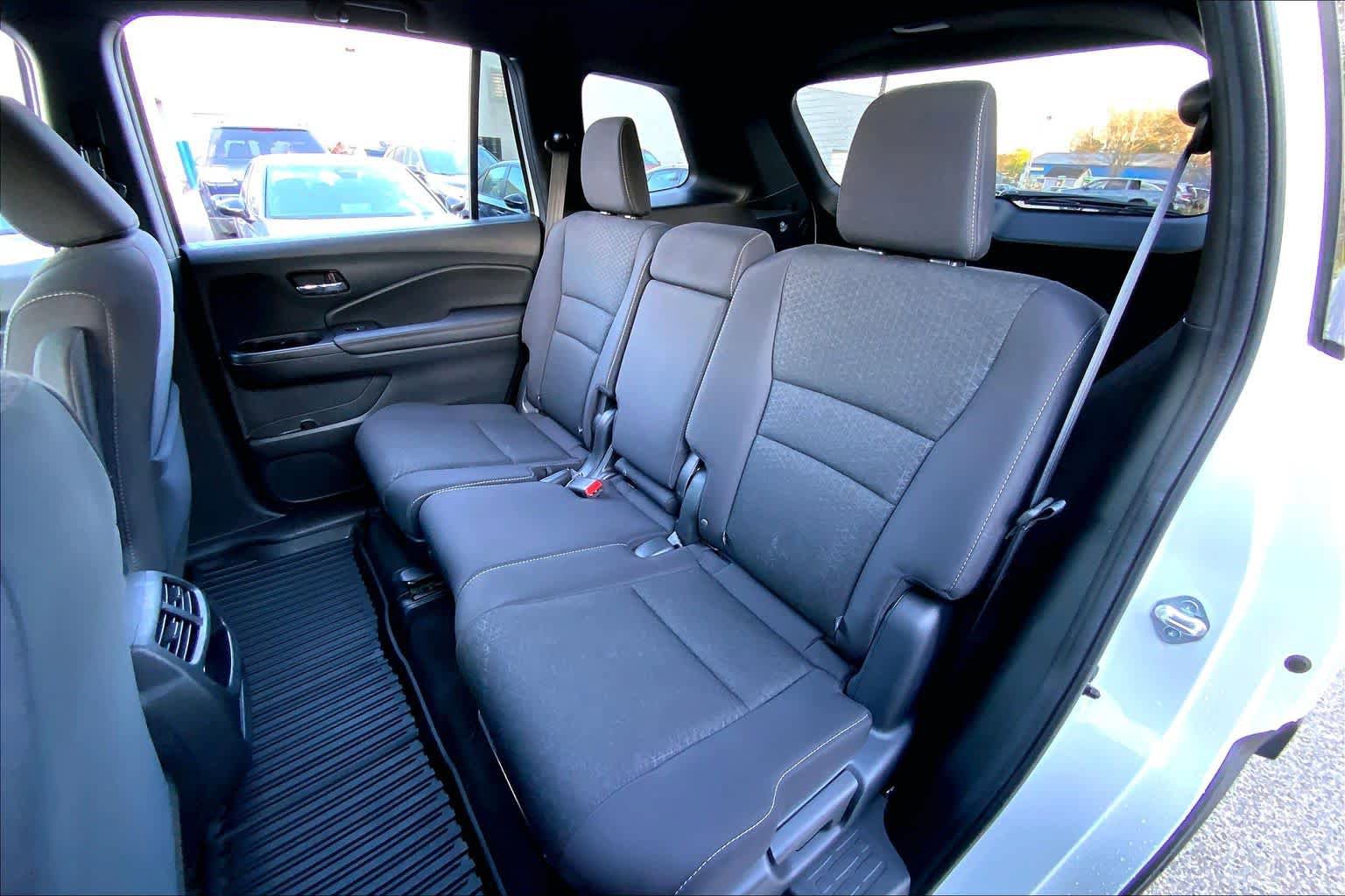 Used 2021 Honda Passport Sport image 21