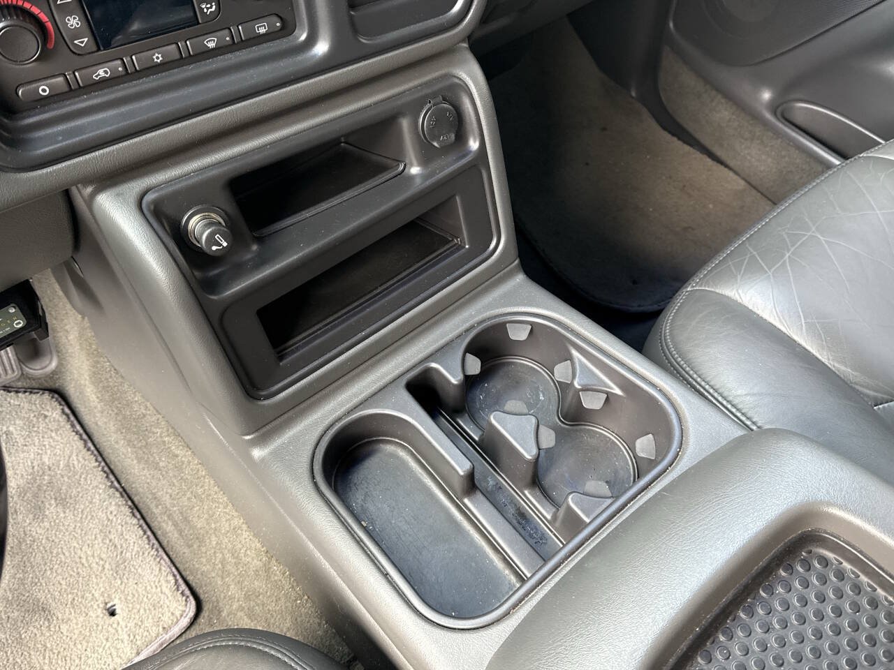 Used 2003 Chevrolet Silverado 1500 SS AWD/4WD image 37