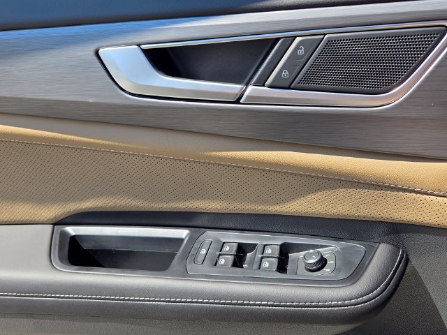 New 2026 Volkswagen Atlas Cross Sport SE FWD image 29