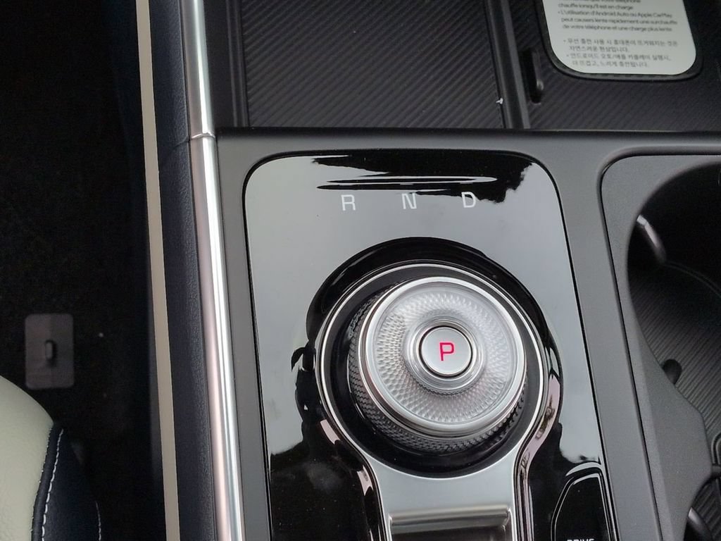 New 2026 Kia Carnival SX Prestige FWD image 16