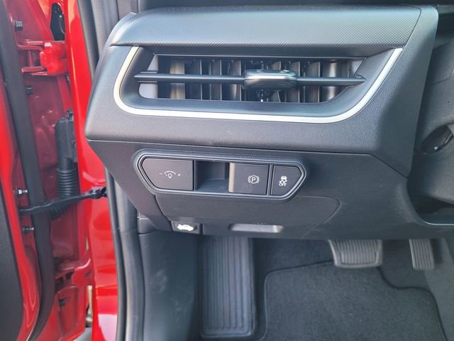 Used 2025 Kia K4 LXS image 22
