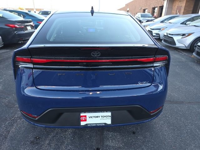 New 2026 Toyota Prius LE FWD image 5