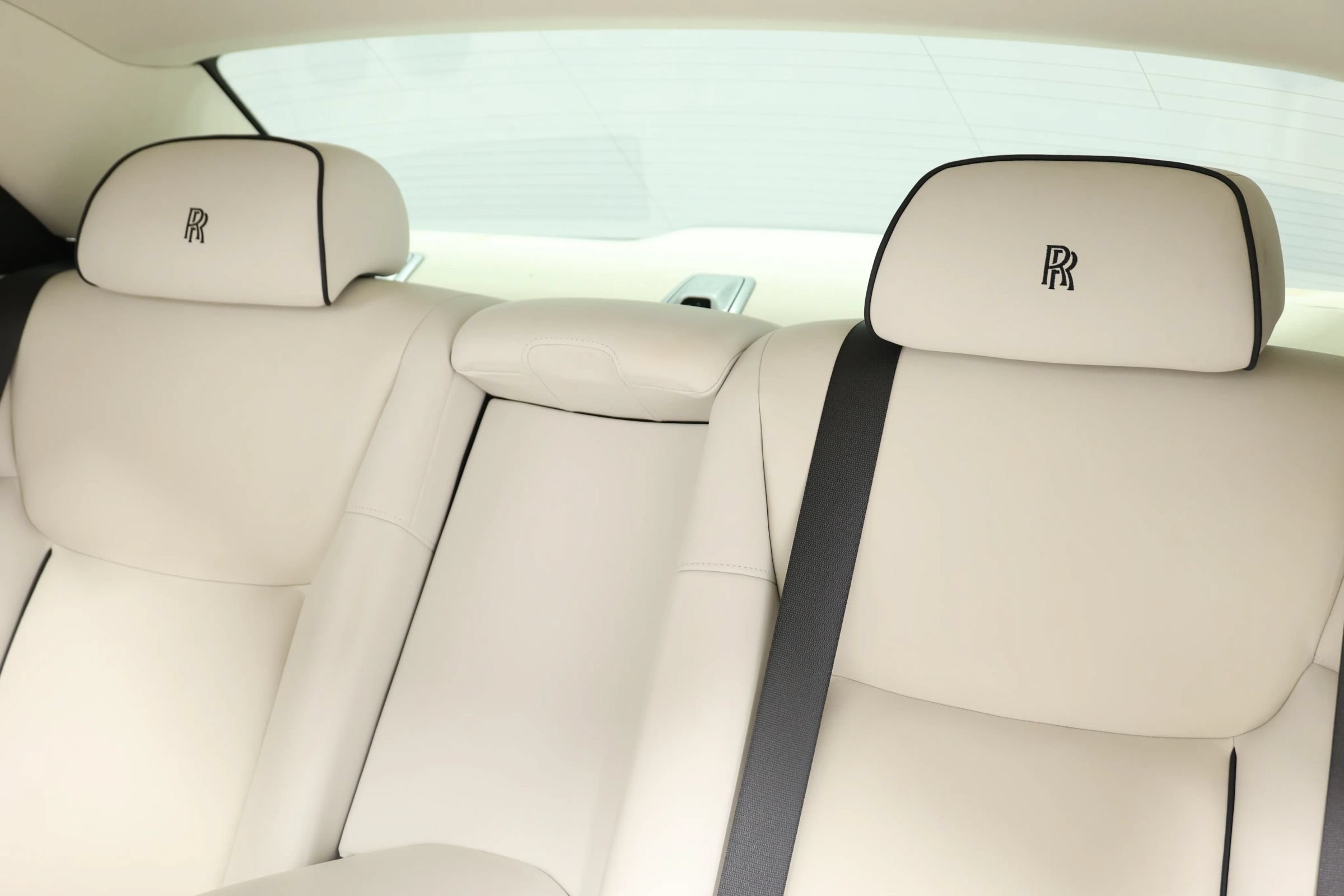 Used 2017 Rolls-Royce Ghost RWD image 63