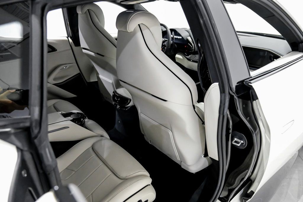 Used 2025 Ferrari Purosangue image 35