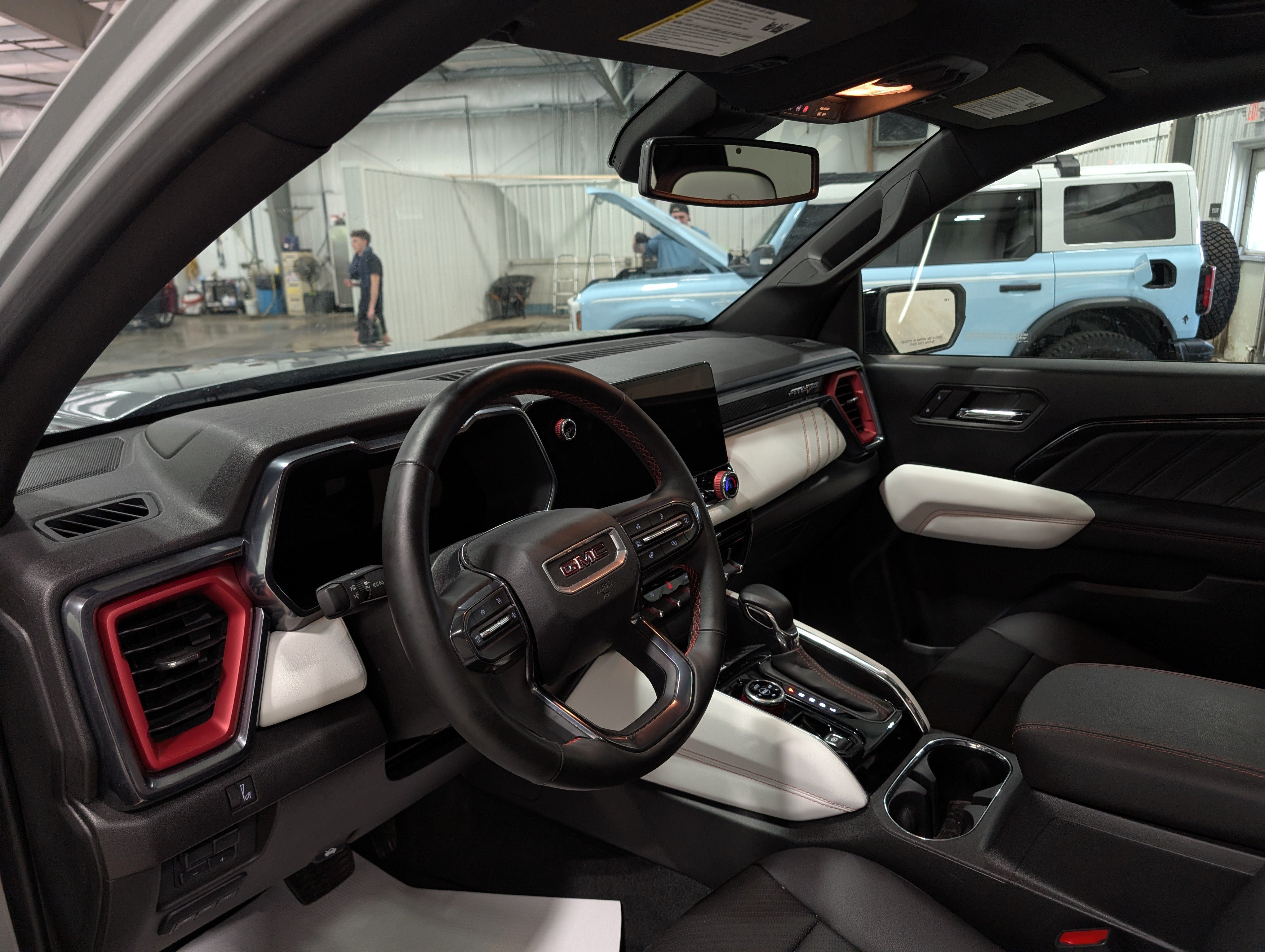 Used 2024 GMC Canyon AT4X w/ AT4X AEV Edition AWD/4WD image 13