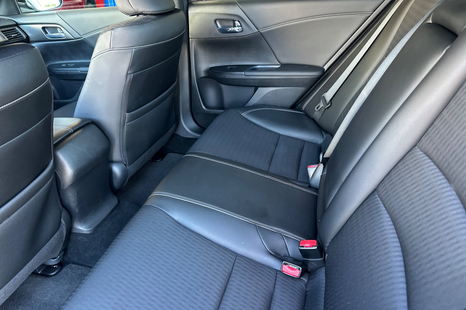 Used 2017 Honda Accord Sport image 26