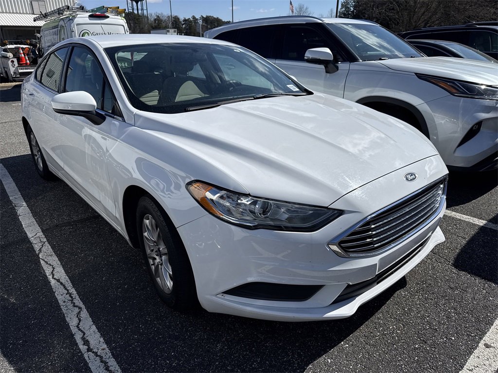 Used 2018 Ford Fusion S image 5