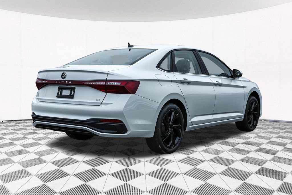 Used 2026 Volkswagen Jetta SE FWD image 11