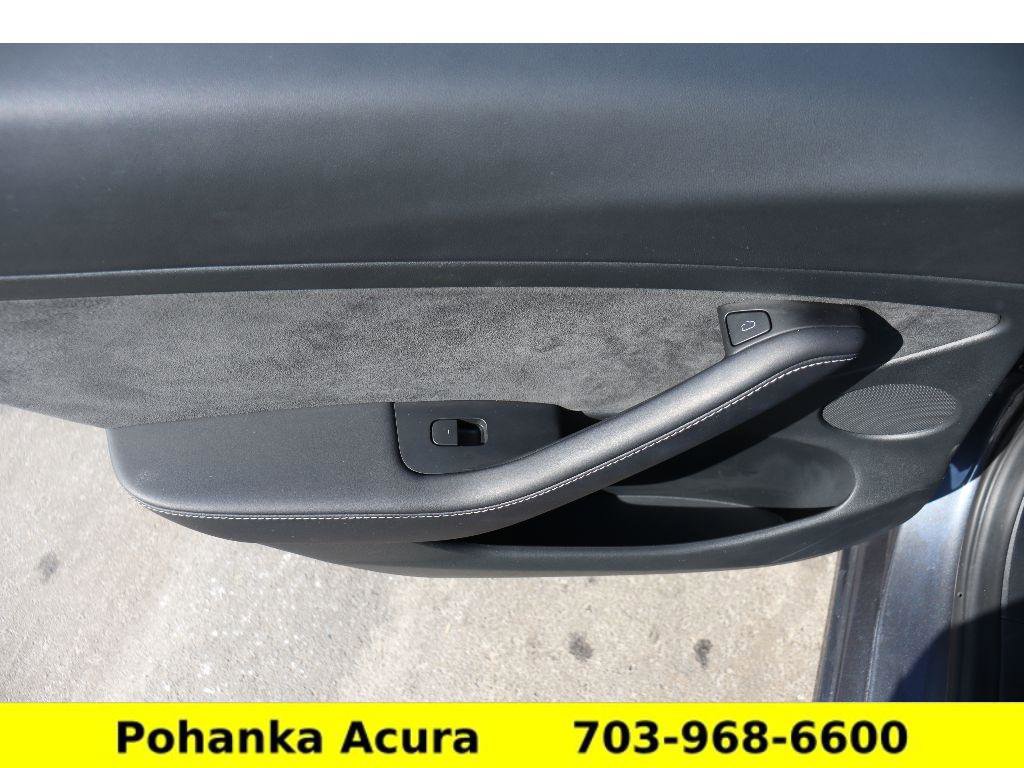 Used 2018 MAZDA MAZDA3 Grand Touring image 19