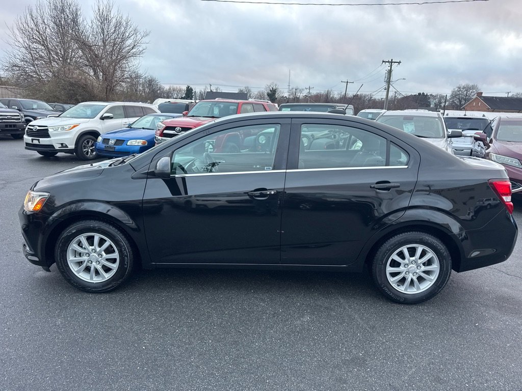 Used 2017 Chevrolet Sonic LT w/ Convenience Package image 2
