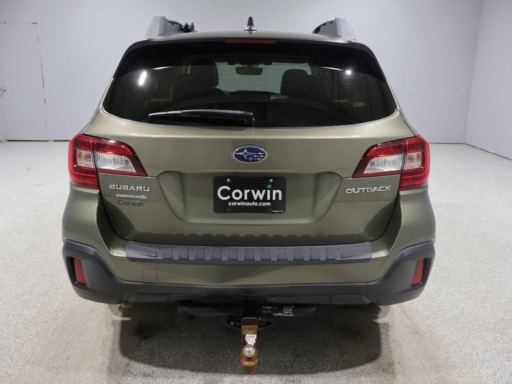 Used 2018 Subaru Outback 2.5i Premium image 3