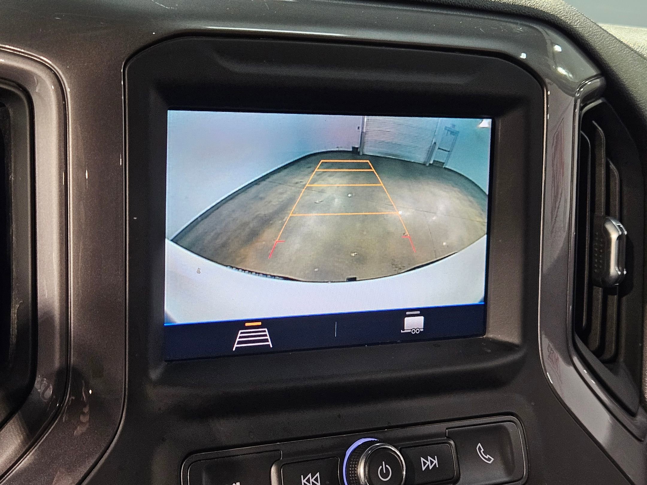 Used 2021 Chevrolet Silverado 1500 Custom Trail Boss image 28