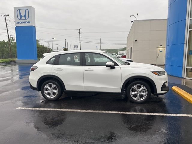 Used 2023 Honda HR-V LX image 4