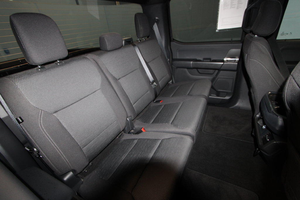 Used 2024 Ford F150 XLT w/ XLT Black Appearance Package RWD image 24