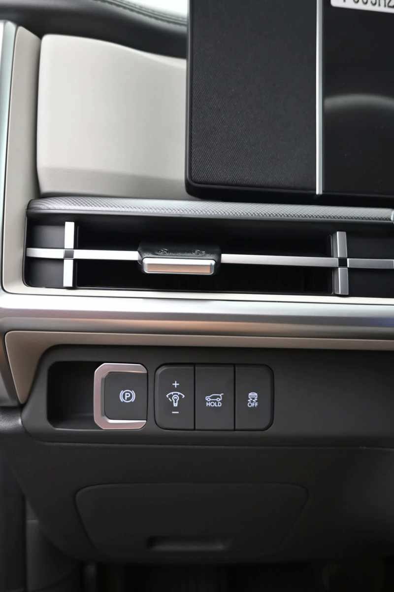 New 2026 Hyundai Santa Fe SEL FWD image 23