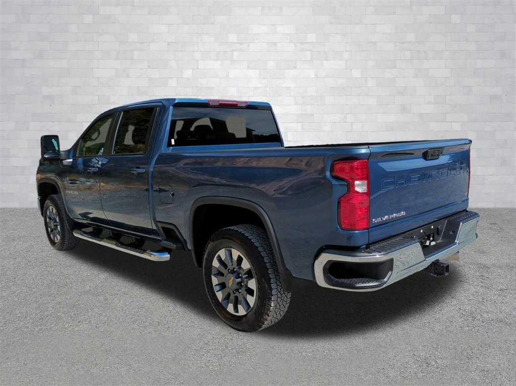 Used 2025 Chevrolet Silverado 2500 LT image 6
