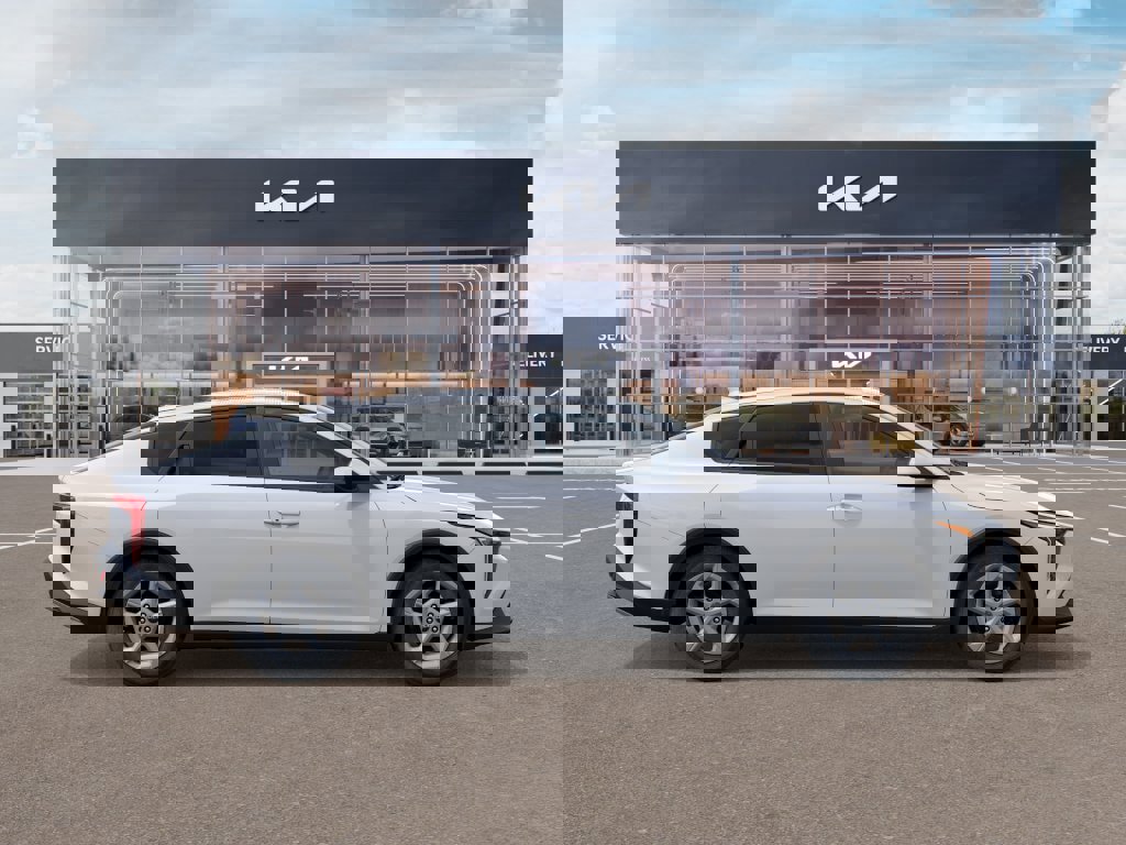 New 2025 Kia K4 LXS FWD image 7