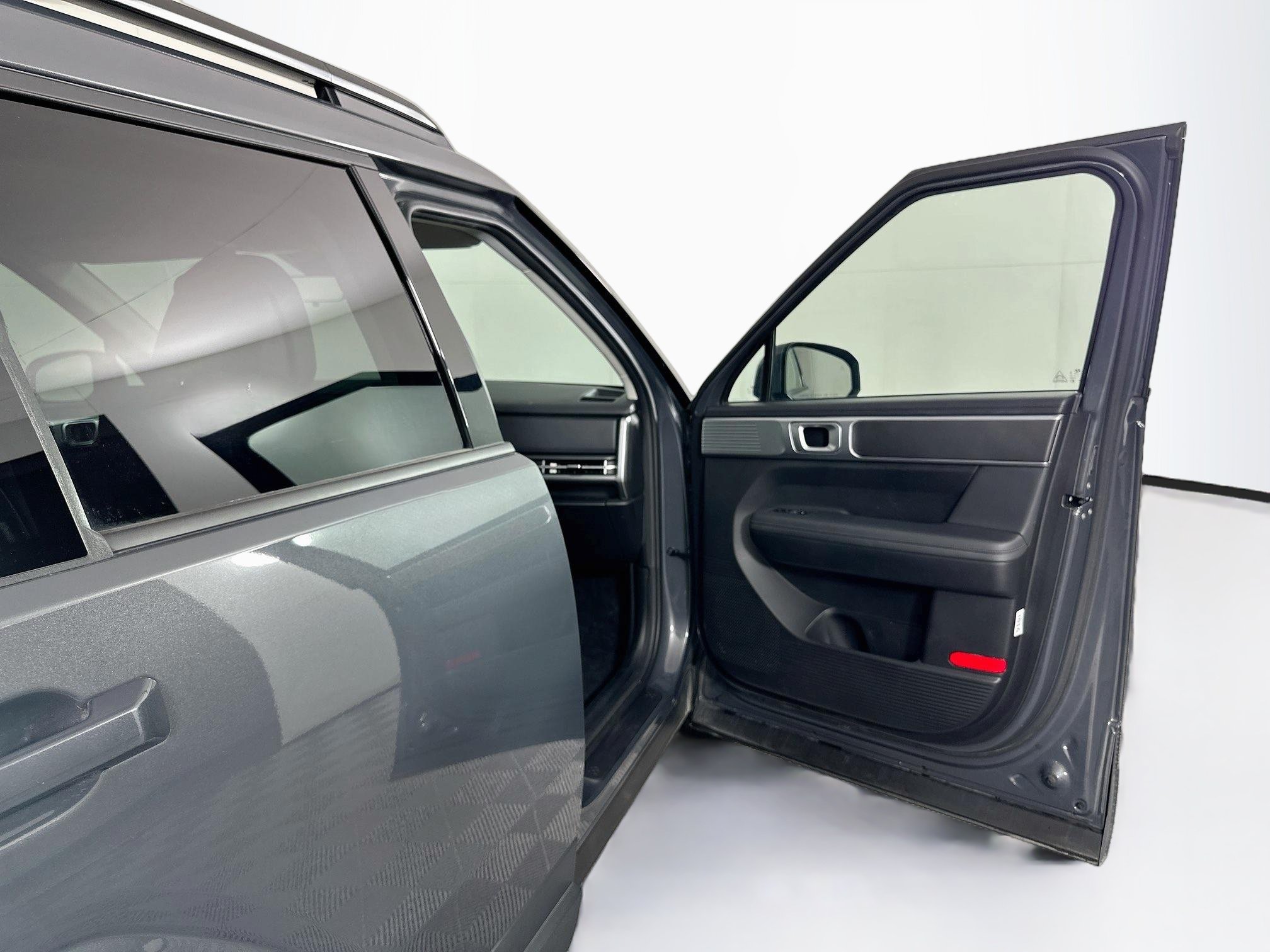 Used 2026 Hyundai Santa Fe SEL AWD/4WD image 32