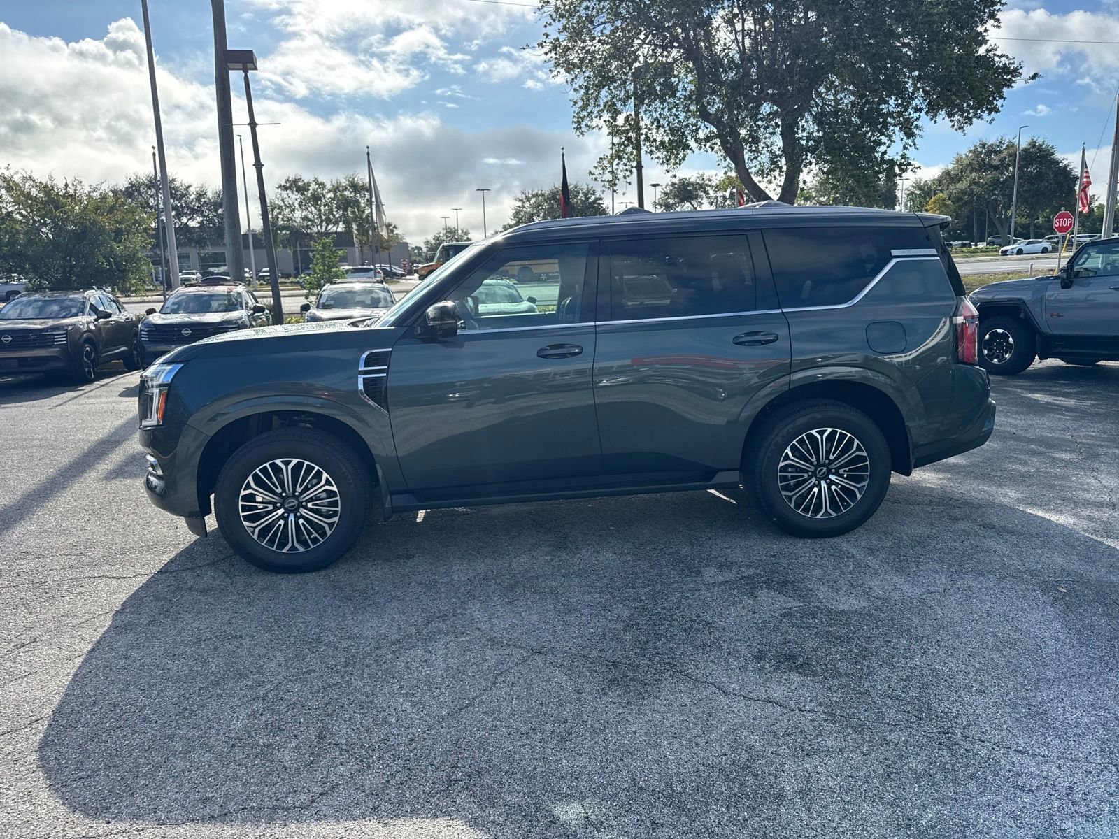 New 2026 Nissan Armada Platinum image 10