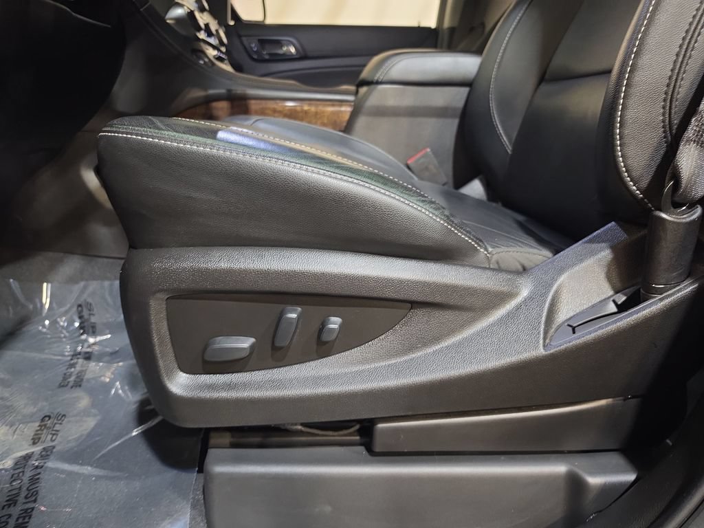 Used 2019 Chevrolet Tahoe LT w/ Max Trailering Package AWD/4WD image 14