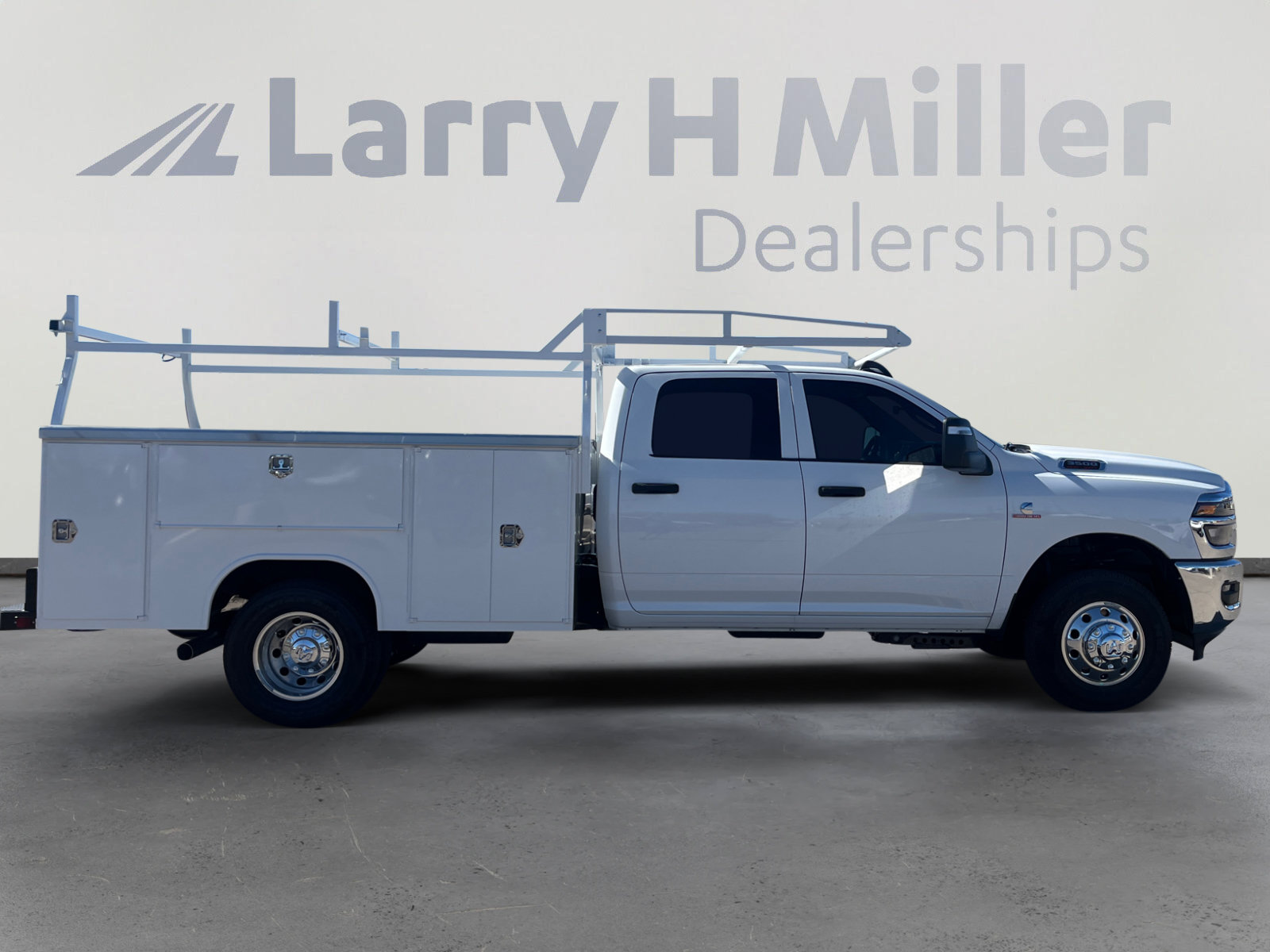 New 2026 RAM 3500 Tradesman w/ Chrome Appearance Group AWD/4WD image 6