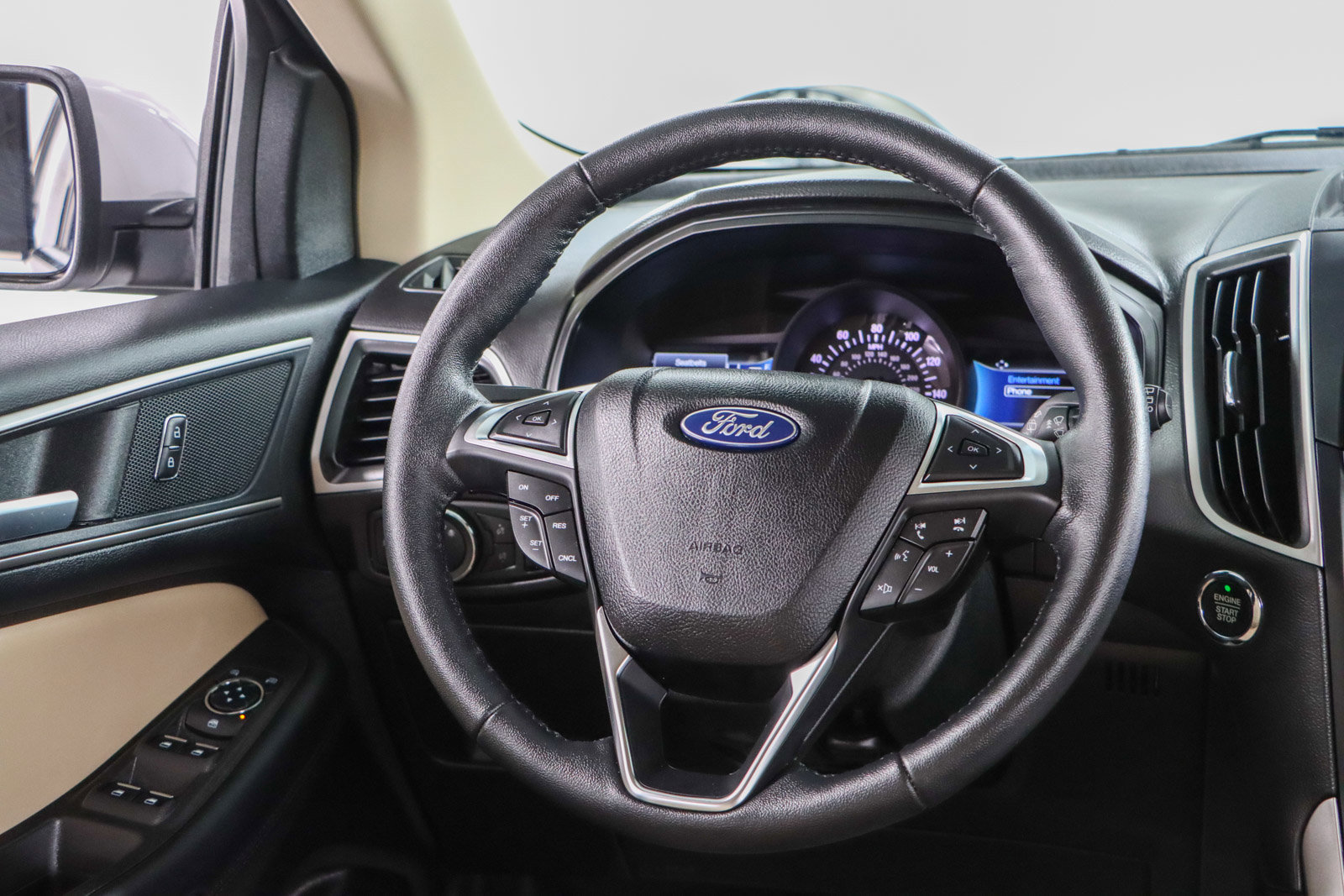 Used 2022 Ford Edge SEL w/ Convenience Package image 12