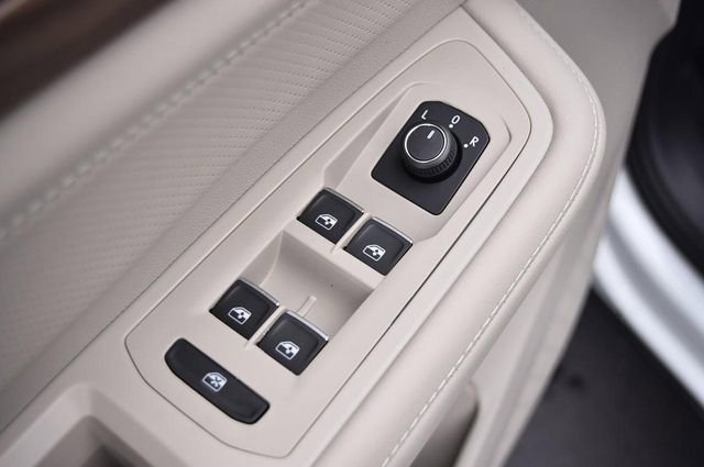 New 2026 Volkswagen Atlas SE image 8