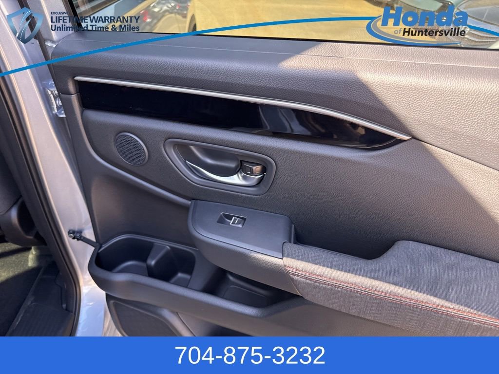 New 2026 Honda Pilot Sport image 17