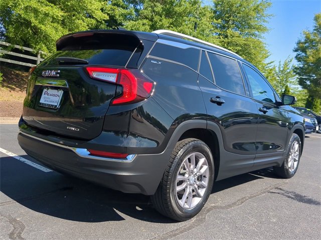 Used 2023 GMC Terrain SLT image 4