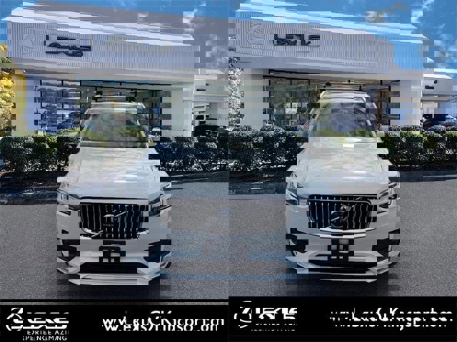 Used 2021 Volvo XC90 T5 Momentum w/ Climate Package image 8