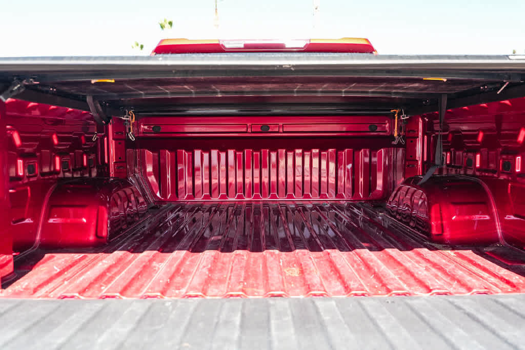 Used 2023 Chevrolet Silverado 1500 LT AWD/4WD image 25